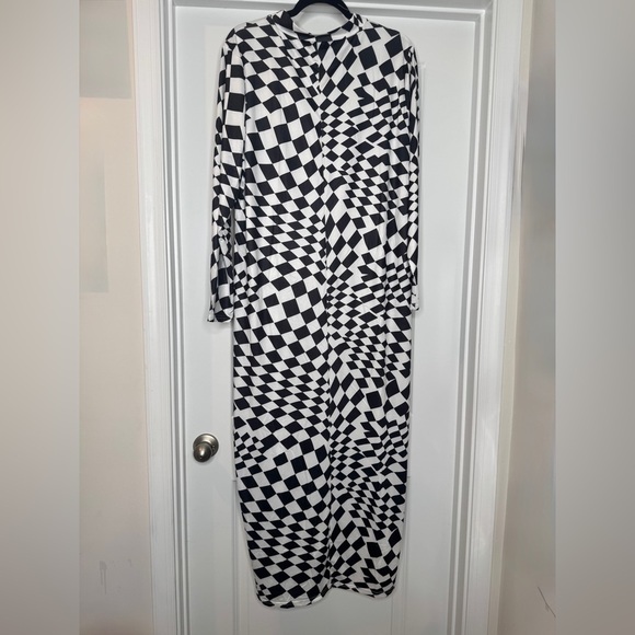 Checkerboard Long Sleeve Lightweight Mock Neck Maxi Dress, Sz 3XL - Picture 5 of 6